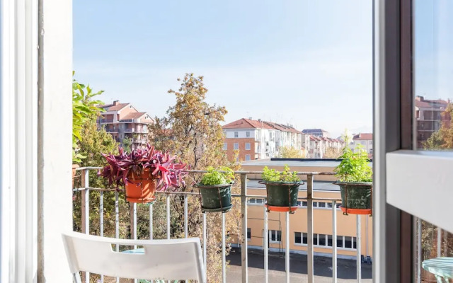 Parco della Tesoriera Apartment with balcony