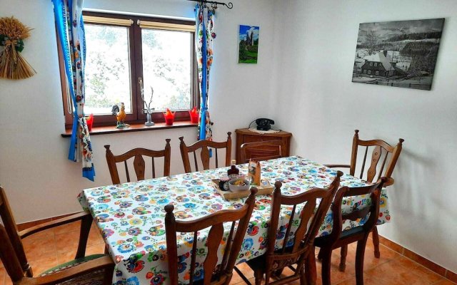 Spacious Holiday Home in Piechowice With Garden