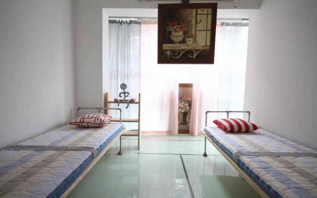 Time Travelers Party Hostel In Hongdae - Foreigners Only