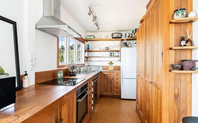 Emily's Beach House - Kaiteriteri Holiday Home