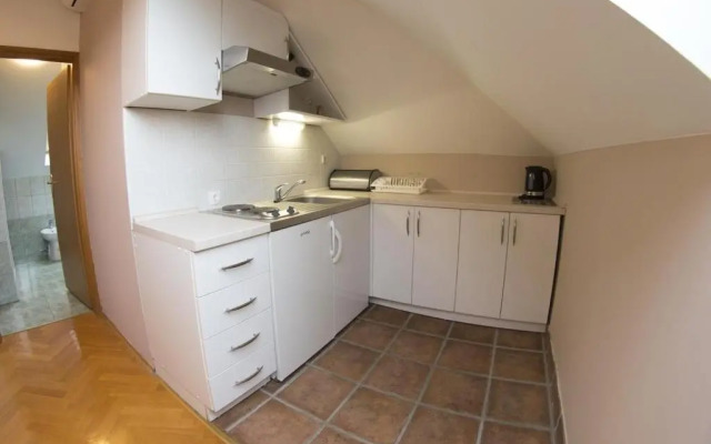 Apartments for families with children Otocac, Velebit - 18109