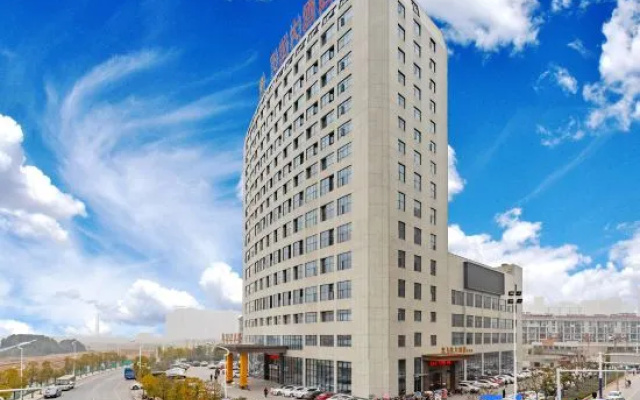 Feilong Hotel