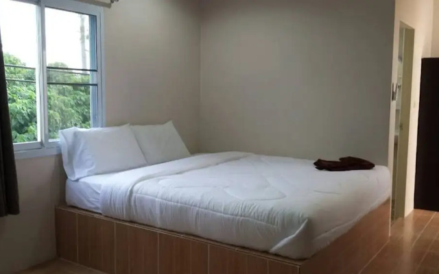 Sairee Center Guesthouse