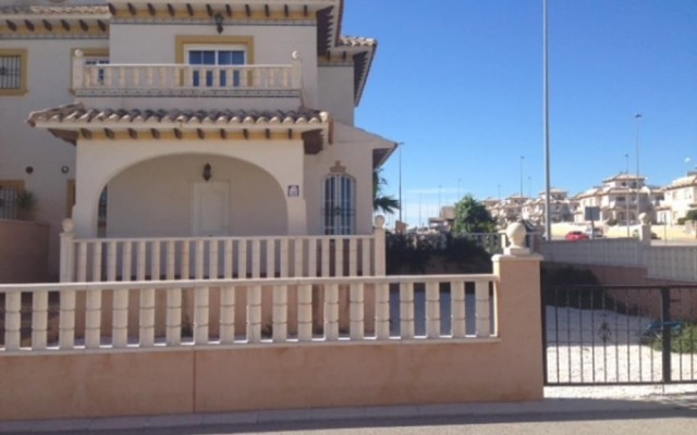 House With 2 Bedrooms In Orihuela With Pool Access And Terrace