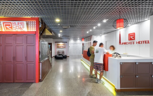 Ruamchitt Plaza Hotel