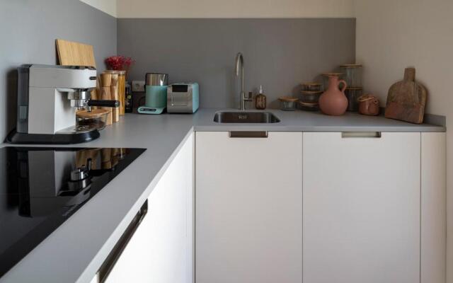 Olivo Apartment by Pris