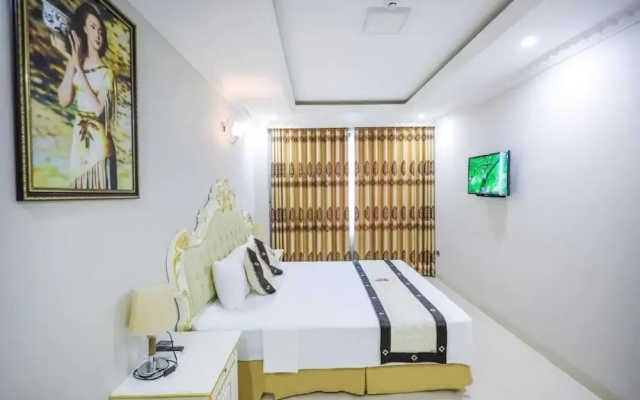 Phoenix Hotel 3