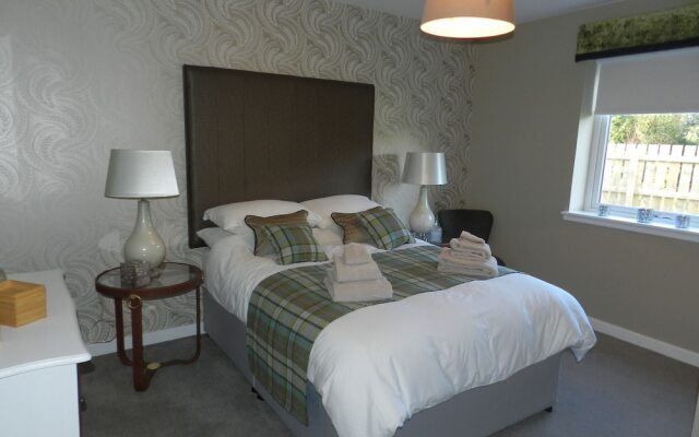 Highland Holiday Homes - Benavon