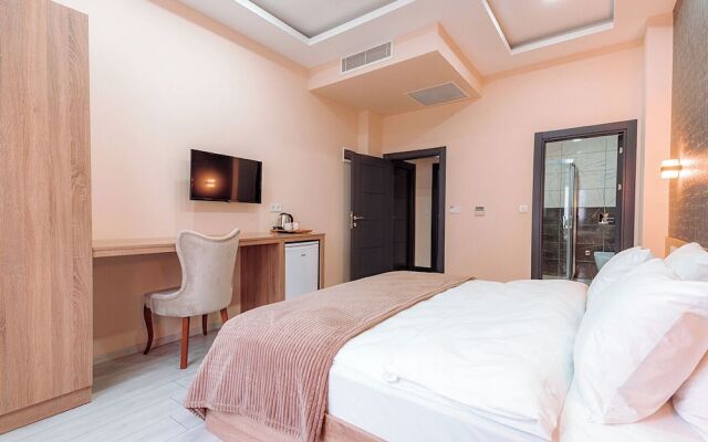 Lidzo Villa - Butik Otel