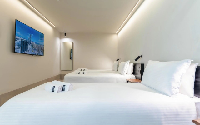 Onyx Hotel