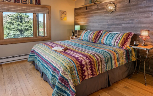 Bobcat Inn Bed and Breakfast