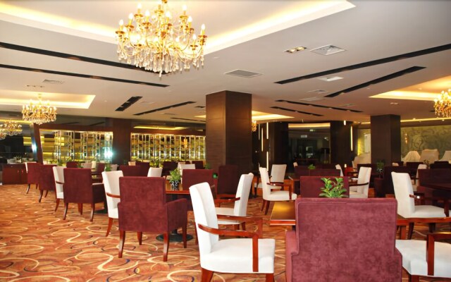 Beijing Century Huatian Hotel