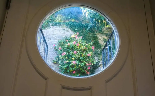 Amazing river view house sleeps 8