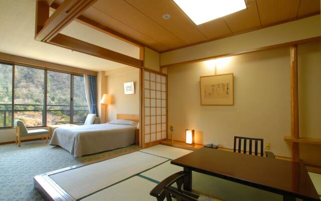 Unzen Miyazaki Ryokan