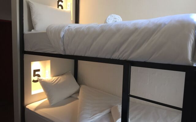 91 Loop - Hostel