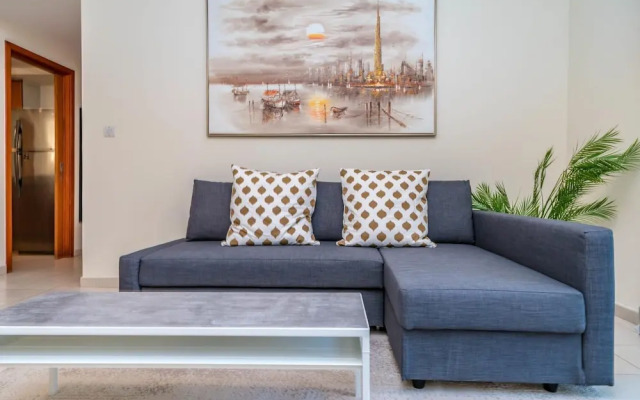 Luxe 1BD Sleeps 4 Parking Pool Gym