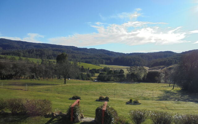 Goulds Country Guest House