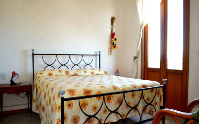 Villetta Carlotta Air conditioned House on two Levels in San Foca