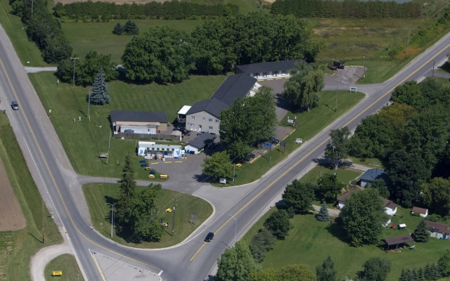 Country Inn Motel
