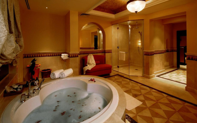Desert Islands Resort & Spa by Anantara