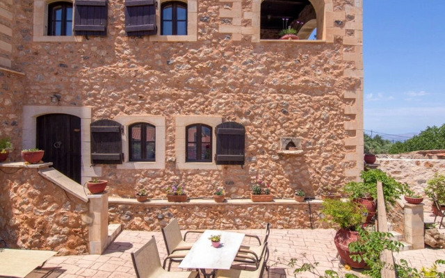 Purple Villa Malotira - 1 Bedroom Maisonette