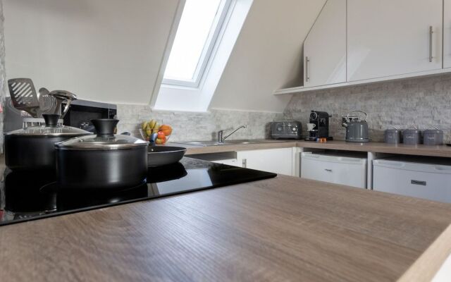 Castle Reach Apartment by Creative Stays