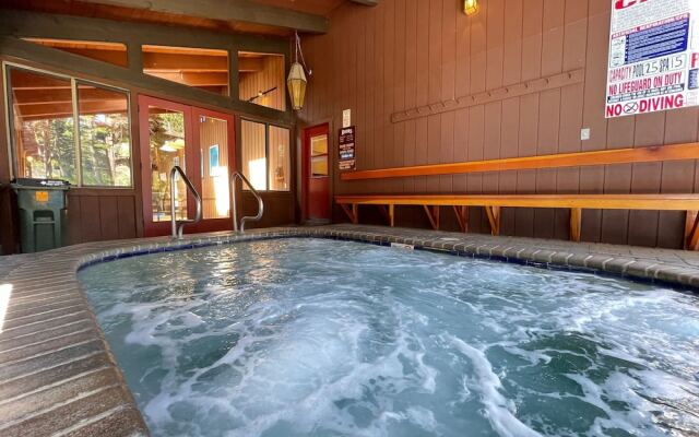 Mammoth Estates #140 2 Bedroom Condo by RedAwning