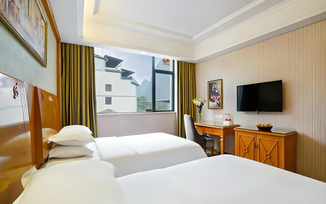 Vienna Hotel Guangxi Yangshuo Impression – Guest Rooms – Guilin