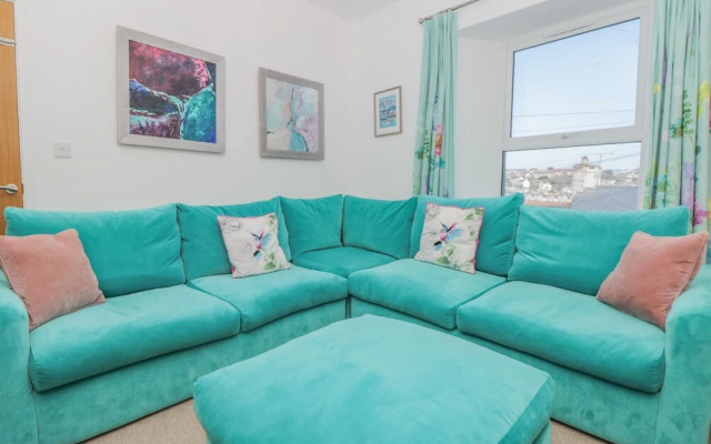 2 North Furzeham Road