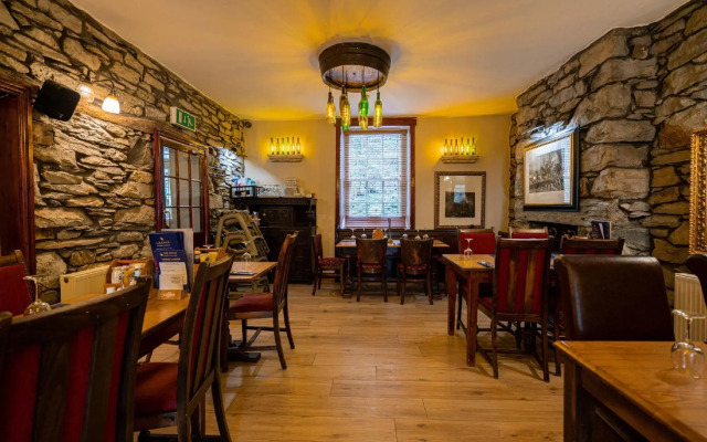 The Grapes Hotel