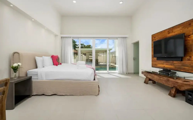 4 4 5 Rooftoppoolpingponggazebonear Ritz Beach