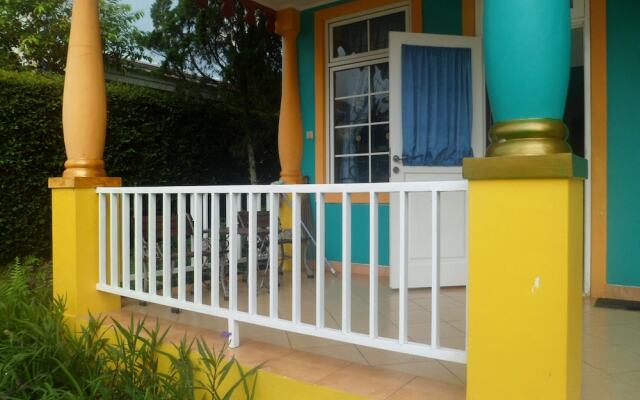 Villa Kota Bunga Violet