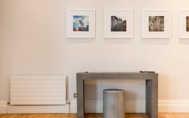 Tastefully Designed & Modern 2bed 2bath w/ Garden