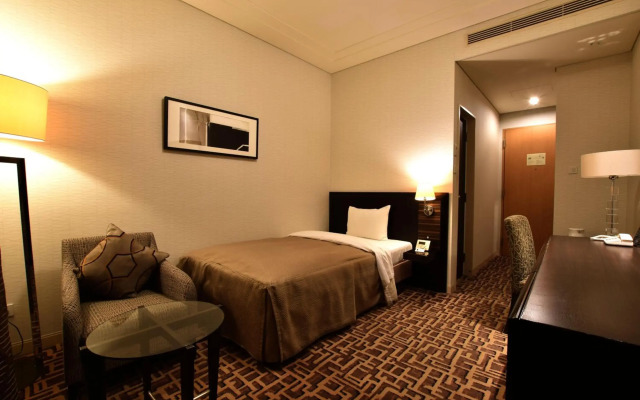 Okura Chiba Hotel
