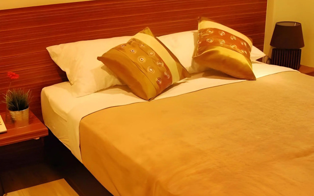 White House Asoke Sukhumvit 18