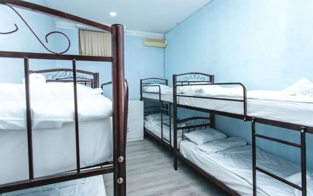 Sherlock Holmes Hostel Baku