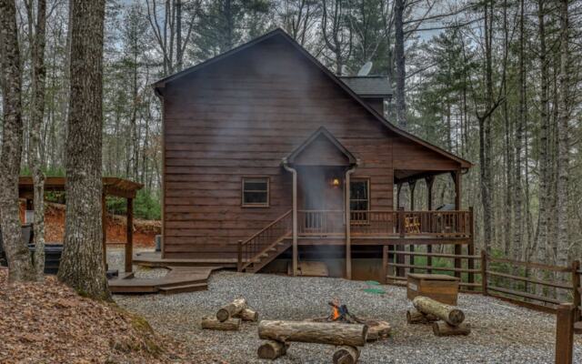 Cozy Cub Cabin by Escape to Blue Ridge