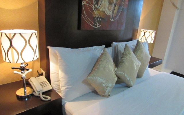 Oyster Plaza Hotel