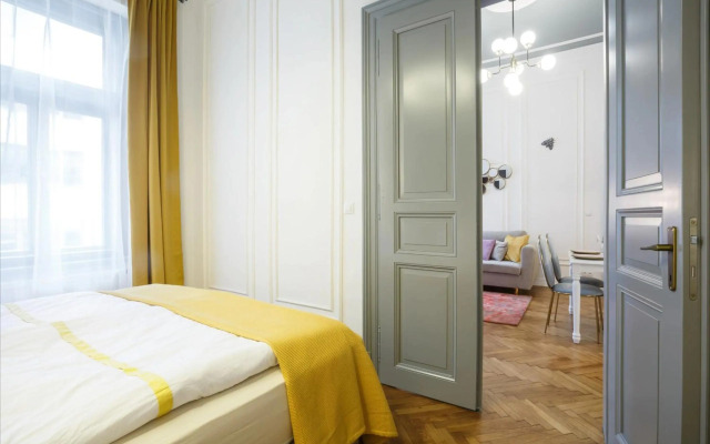 Palace Apartment by Main Station - Premier