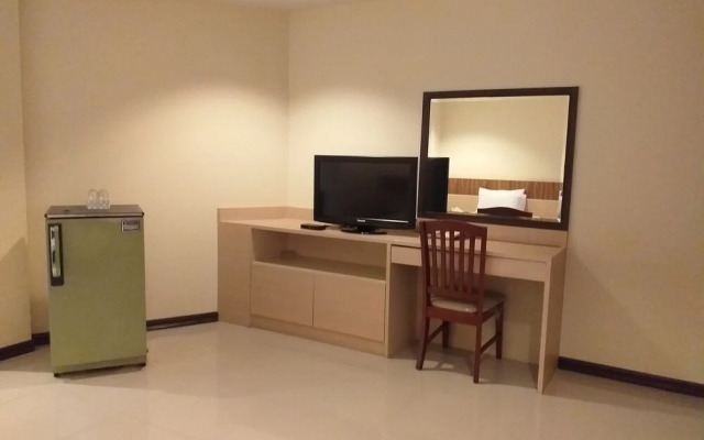 Sirichai Hotel