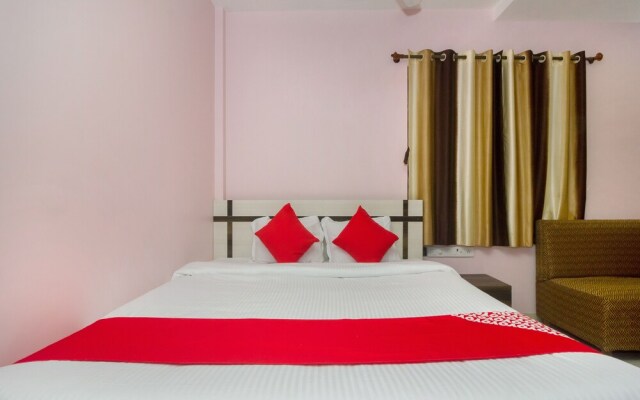 OYO 22918 Hotel Sadanand Mourya Lodging And Boarding