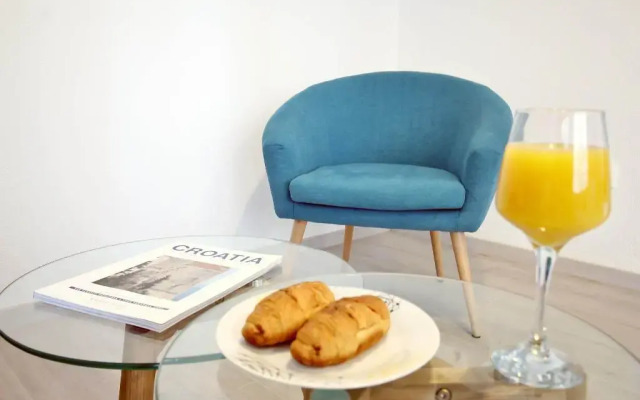 Bacan Family Apartments