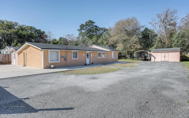 Cozy Jacksonville Home ~ 12 Mi to Downtown!