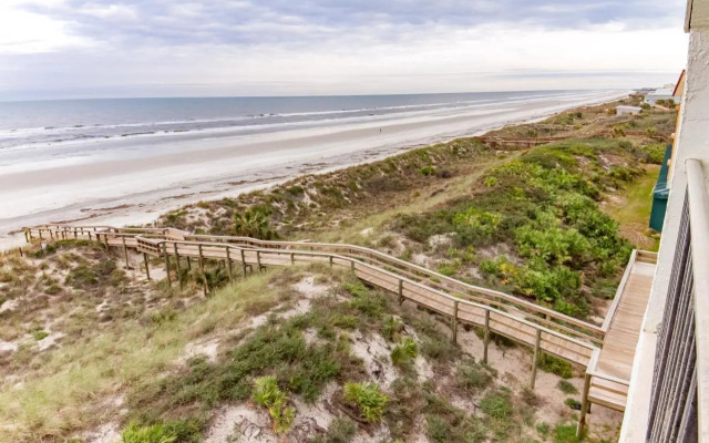 Windjammer Apartment 412