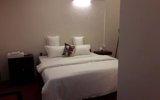 Hotel Dhuni Resorts goa