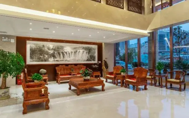 Harmonious Qianjin Hotel