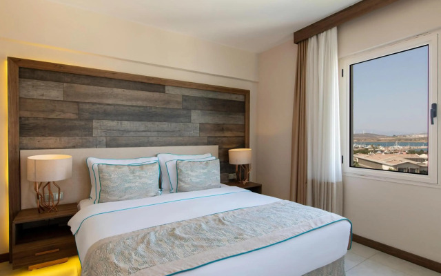 Design Plus Seya Beach Hotel