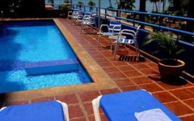 Puerto Playa Suites