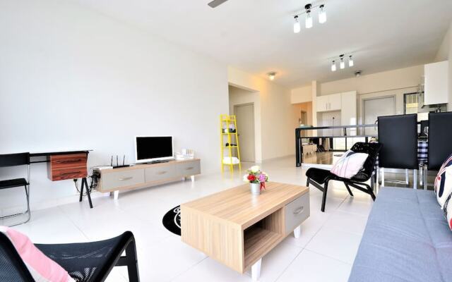 Dewy Setiawalk Puchong Fam. Apt 4-7pax near Sunway
