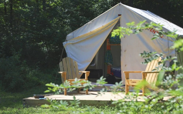 Tentrr - Arrowhead Farm Stables